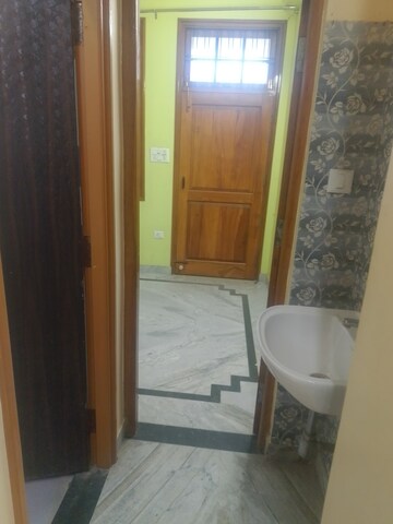 Bathroom in 3 BHK Independent House at Gomti Nagar – for Rent