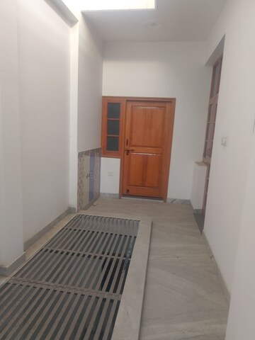 Bedroom in 3 BHK Independent House at Gomti Nagar – for Rent