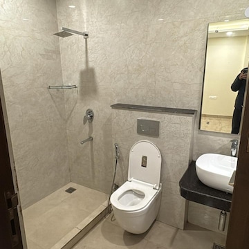Bathroom in 3 BHK Builder Floor at Ansal Sushant Lok I, Sector 43 – for Rent