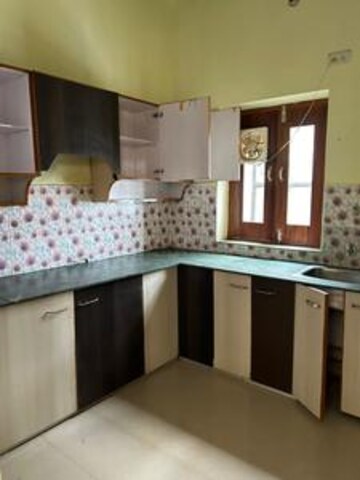 2 BHK Builder Floor For Rent in Gomti Nagar