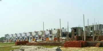  Plot – Exterior View View at Sikandrabad - for Sale