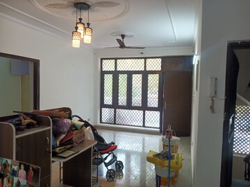 Living Room in 3.5 BHK Builder Floor at Ardee City, Sector 52 – for Rent
