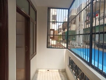 Balcony in 3.5 BHK Builder Floor at Ardee City, Sector 52 – for Rent