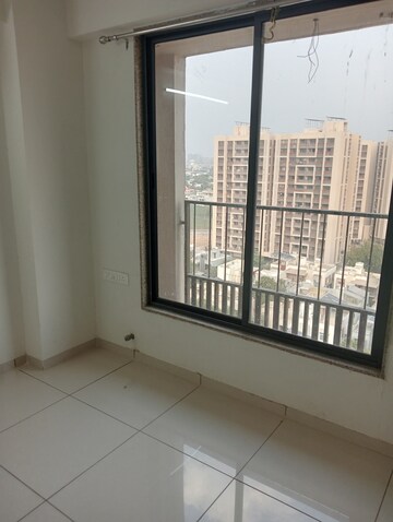 Room in 1 BHK Apartment at HR Evernest, South Bopal – for Rent
