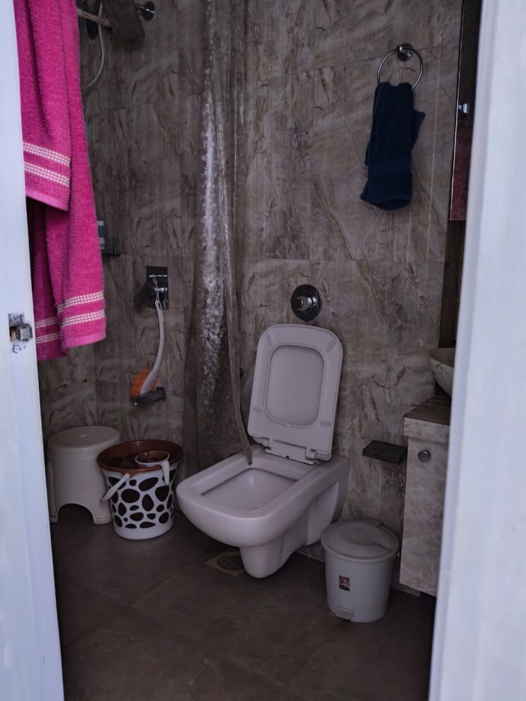 Bathroom, dlh-imur 2 Bedroom 1020 Sq.Ft. Apartment In Andheri West Mumbai 8094859