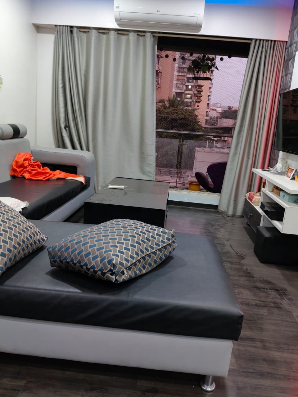 2 BHK 1020 Sq.Ft. Apartment in DLH Imur