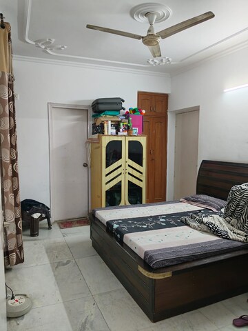 Bedroom in 3 BHK Apartment at Gokul Apartments Faridabad, Sector 45 – for Rent