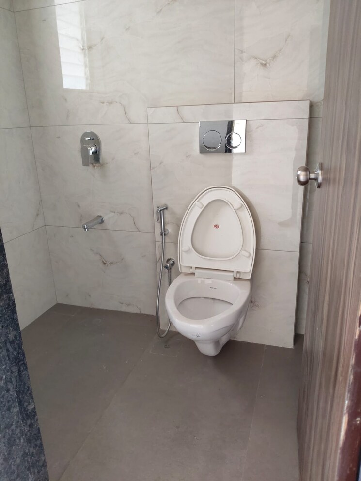 Bathroom, tattva-mittal-cove 2 Bedroom 950 Sq.Ft. Apartment In Andheri West Mumbai 8094869