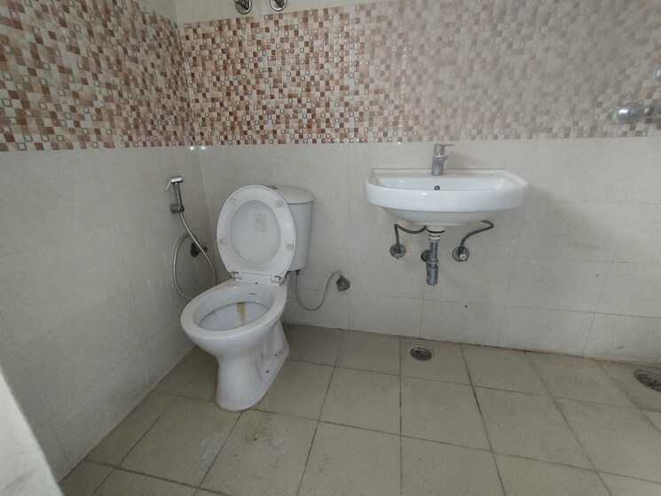 Bathroom, jm-florence 2 Bedroom 950 Sq.Ft. Apartment In Tech Zone 4 Greater Noida Greater Noida 8094886