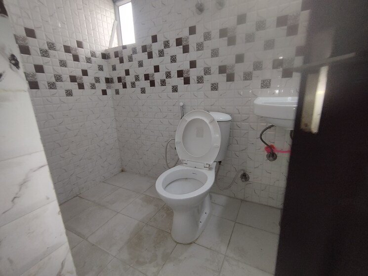 Bathroom, jm-florence 2 Bedroom 950 Sq.Ft. Apartment In Tech Zone 4 Greater Noida Greater Noida 8094886