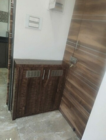 Room in 2 BHK Apartment at Panchvan Complex, Borivali West – for Rent