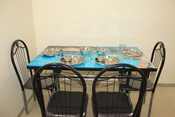 Dining Room in  Pg at Malad West – for Rent
