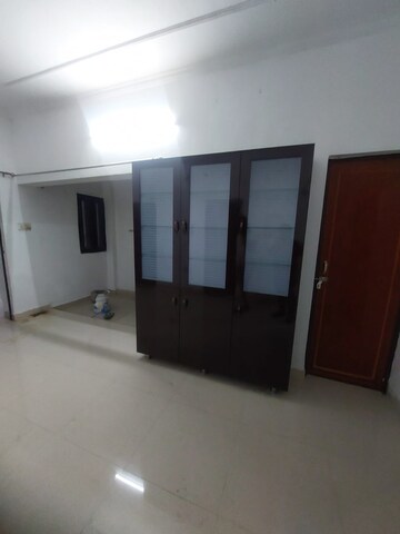 Room in 2 BHK Builder Floor at Gomti Nagar – for Rent