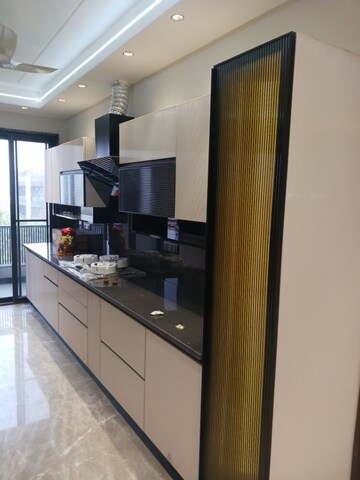 Kitchen in 4 BHK Apartment at Vatika City, Sector 49 – for Rent