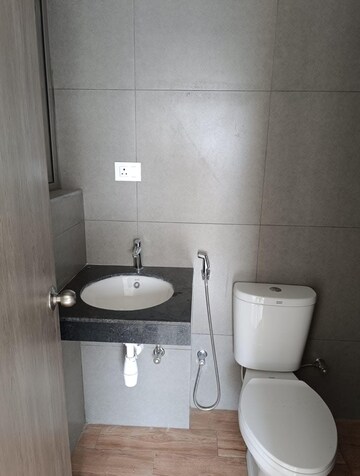 Bathroom in 2 BHK Apartment at Kalpataru Paramount, Kapur Bawdi – for Rent