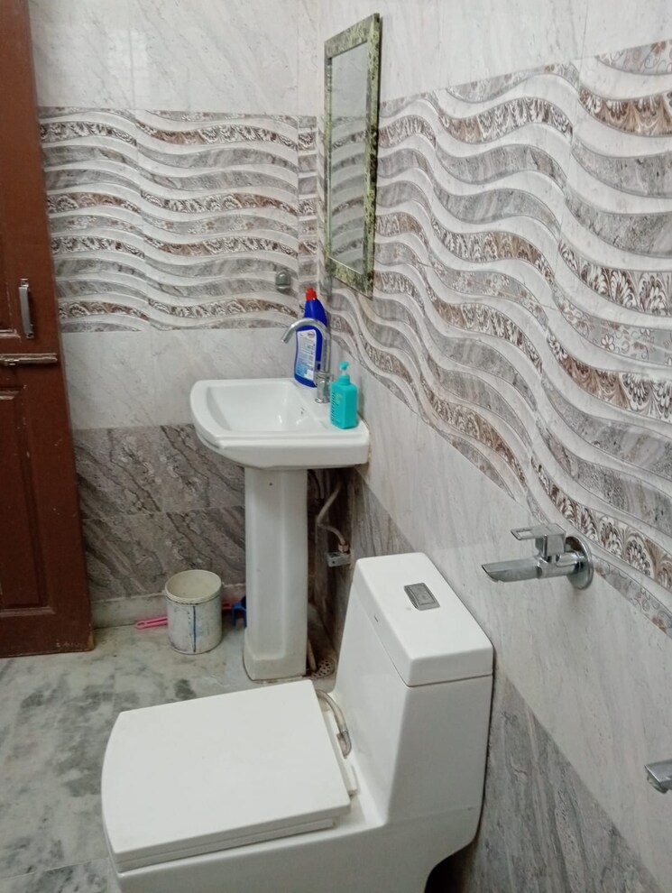 Bathroom, gmada-eco-city 2 Bedroom 900 Sq.Ft. Independent House In North Mullanpur Chandigarh 8094980