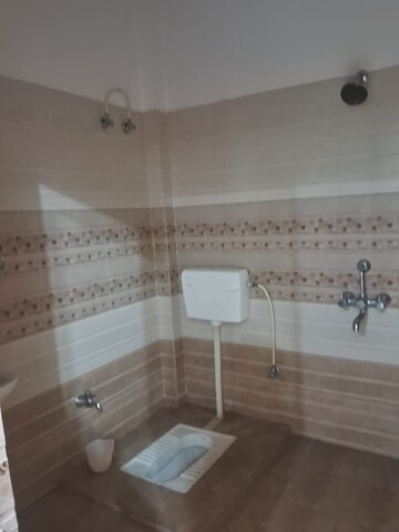 Bathroom in 2 BHK Builder Floor at Gomti Nagar – for Rent