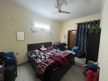 Bedroom in 2.5 BHK Independent House at Sector 46 – for Rent