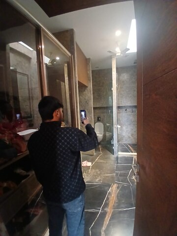 Living Room in 3 BHK Builder Floor at Shivalik Colony – for Rent