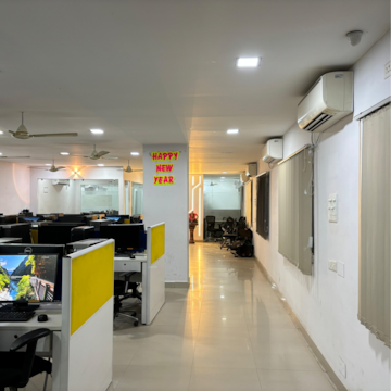 Commercial Office Space 2200 Sq.Ft. For Rent in Madhapur Hyderabad  8095044