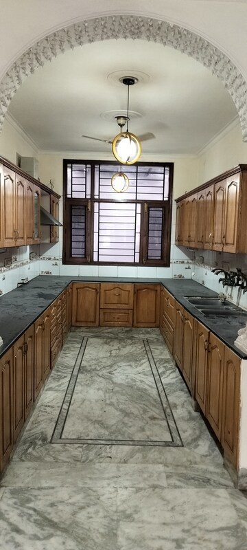 Kitchen in 3 BHK Independent House at RWA Apartments Sector 40, Sector 40 – for Rent