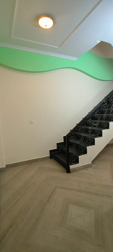 Master Bedroom in 4 BHK Independent House at RWA Apartments Sector 47, Sector 47 – for Rent