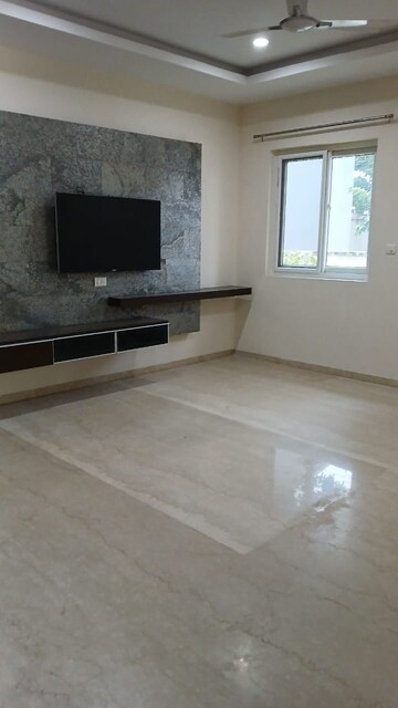 Room in 4 BHK Villa at Rajapushpa Open Skies, Kokapet – for Rent