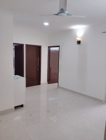 Room in 2 BHK Apartment at Signature Global Synera, Sector 81 – for Rent