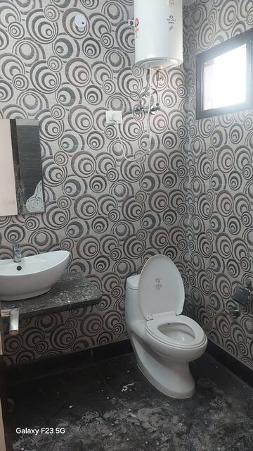 Bathroom in 3.5 BHK Builder Floor at Paschim Vihar – for Rent