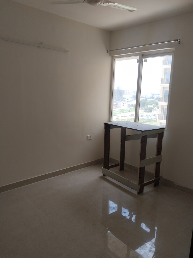 Room, signature-global-synera 2 Bedroom 735 Sq.Ft. Apartment In Sector 81 Gurgaon 8095184