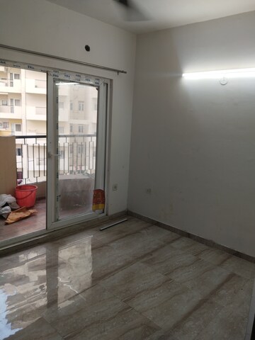 Room in 2 BHK Apartment at Pivotal Devaan, Sector 84 – for Rent