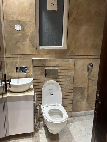 Attached Bathroom in 2 BHK Builder Floor at Paschim Vihar – for Rent