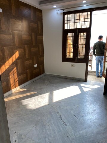 Bedroom in 2 BHK Builder Floor at Paschim Vihar – for Rent