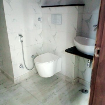  4 BHK Builder Floor at Paschim Vihar – for Rent