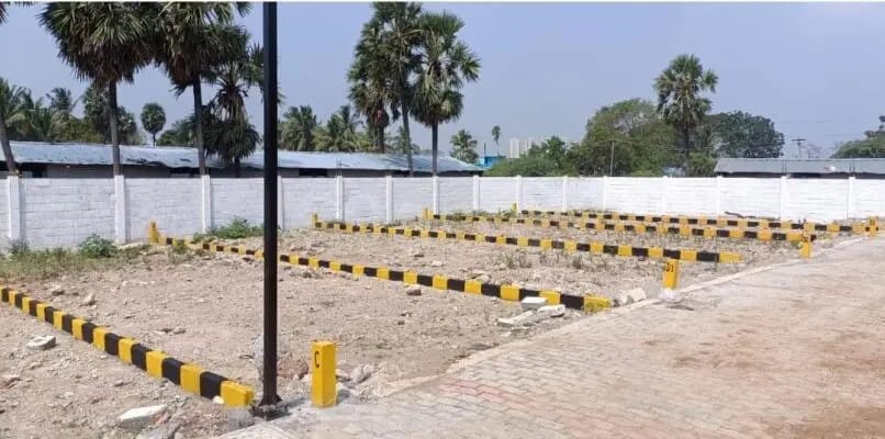 Plot For Sale in Shiv Calony Kailash Hospi