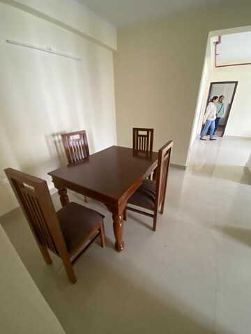 Furnished Amenities in 3 BHK Apartment at Amrapali Silicon City, Sector 76 – for Rent