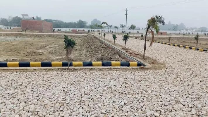 Plot For Sale in Shiv Calony Kailash Hospi