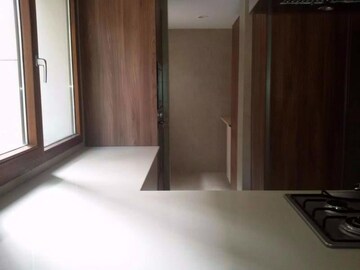 Room in 4 BHK Builder Floor at Greater Kailash I – for Rent