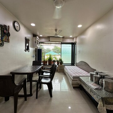 Gym in 2.5 BHK Apartment at Razak Zamzam Tower, Mazgaon – for Rent