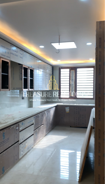 Kitchen in 3 BHK Builder Floor at Sector 85 – for Sale