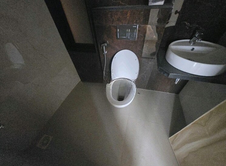 Bathroom, micl-aaradhya-highpark 1 Bedroom 421 Sq.Ft. Apartment In Mira Road Thane 8095473