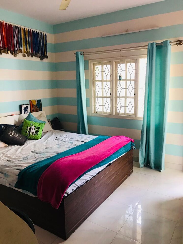 Bedroom, rt nagar 6+ Bedroom 7000 Sq.Ft. Independent House In Rt Nagar Bangalore 8095477