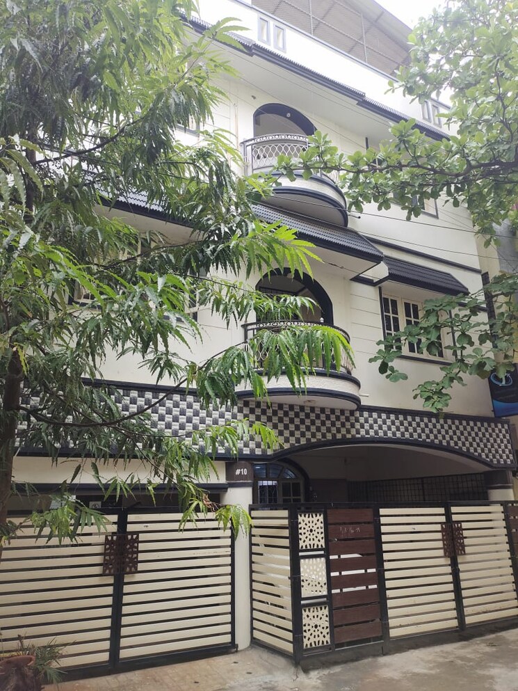 Exterior View, rt nagar 6+ Bedroom 7000 Sq.Ft. Independent House In Rt Nagar Bangalore 8095477