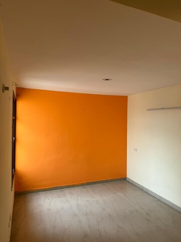 Room in 3 BHK Apartment at Sector 92 – for Sale