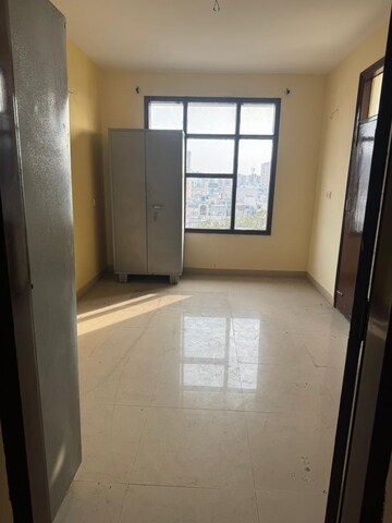 Room in 3 BHK Apartment at Sector 92 – for Sale