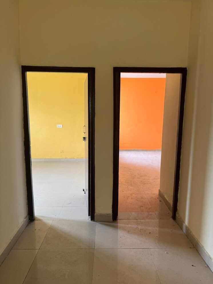 Room, sector 92 3 Bedroom 1700 Sq.Ft. Apartment In Sector 92 Mohali 8095504