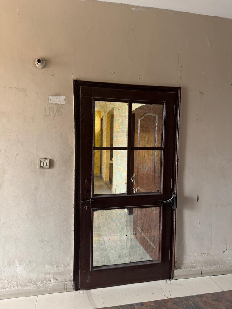 Room, sector 92 3 Bedroom 1700 Sq.Ft. Apartment In Sector 92 Mohali 8095504