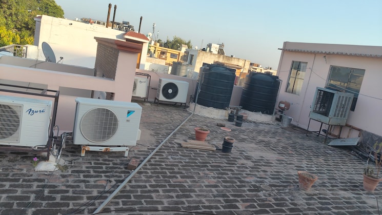 Exterior View, sector 17 5 Bedroom 250 Sq.Yd. Independent House In Sector 17 Panchkula 8095523