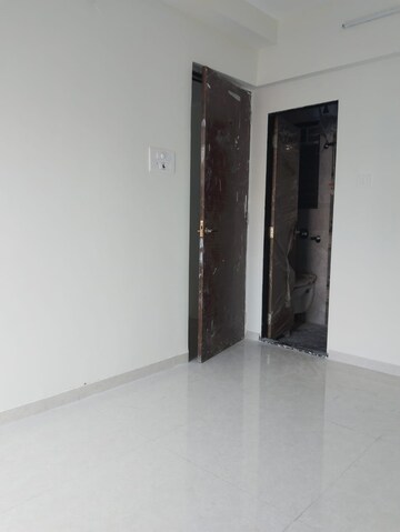 Room in 2 BHK Apartment at Runwal Bliss, Kanjurmarg East – for Rent