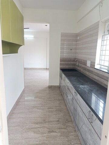 Room in 2 BHK Apartment at Halasuru – for Rent